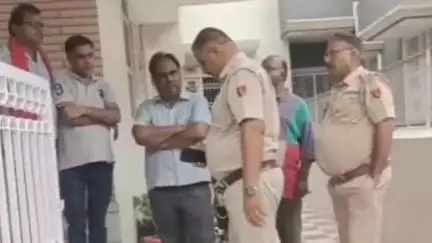 सोजत: सोजत रोड के बालाजी मंदिर के पास बंद मकान के ताले तोड़कर अज्ञात चोरों ने चुराए आभूषण और नगदी, पुलिस मौके पर पहुंची