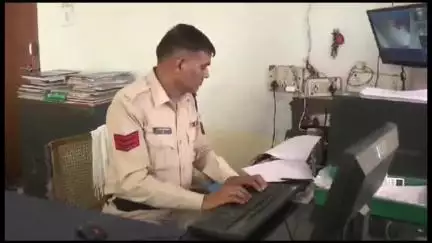 खुडैल: ग्राम सनावदिया में तेज रफ्तार कार ने मोटरसाइकिल को टक्कर मारी, बाइक चालक घायल, खुड़ैल पुलिस ने मामला दर्ज किया
