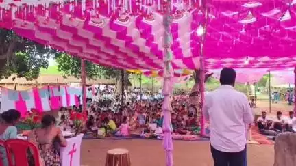 कोलेबिरा: लाचारागढ़ में युवा सम्मेलन का आयोजन, विधायक नमन बिक्सल कोनगाड़ी ने युवाओं को जीवन मूल्यों का संदेश दिया