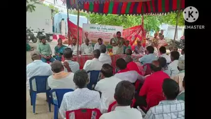 మిర్యాలగూడ: రైతుల సేవకై వ్యవసాయ శాస్త్రవేత్తలు అవగాహన కార్యక్రమం నిర్వహించారు