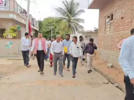 ಬಾಗೇಪಲ್ಲಿ: ದೇವರಗುಡಿಪಲ್ಲಿ ಸೇರಿದಂತೆ ತಾಲೂಕಿನ‌ ಹಲವು ಗ್ರಾಮಗಳಿಗೆ ಕೇಂದ್ರ ವಸತಿ ಮತ್ತು ನಗರ ಪ್ರದೇಶಗಳ ಸಚಿವಾಲಯದ ಅಧಿಕಾರಿಗಳ ತಂಡ ಭೇಟಿ,ಪರಿಶೀಲನೆ