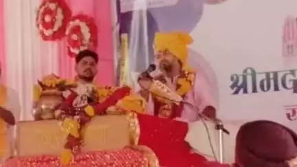डूंगला: बड़ी सादड़ी के खाखरिया जी का खेड़ा गांव में गुरुवार से शुरू हुई सात दिवसीय श्रीमद्भागवत कथा
