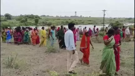 माण: माणगंगा नदीच्या पाण्यात वाहून गेलेल्या पळशीच्या युवकाचा मृतदेह ३६ तासानंतर सापडला