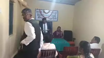 ಹೊಳಲ್ಕೆರೆ: ದುಮ್ಮಿ ಗ್ರಾಮ ಪಂಚಾಯತ್ ಕಚೇರಿಯಲ್ಲಿ ನೂತನ ಕಾನೂನು ಸಲಹಾ ಕೇಂದ್ರದ ಉದ್ಘಾಟನೆ