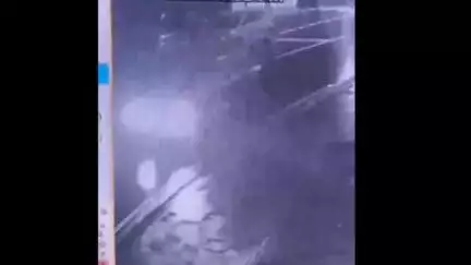 മാനന്തവാടി: നഗരത്തിൽ ഹോട്ടൽ വ്യാപാരിയെ കാറിടിച്ച് കൊല്ലാൻ ശ്രമം, സി.സി.ടി.വി ദൃശ്യം പുറത്ത്