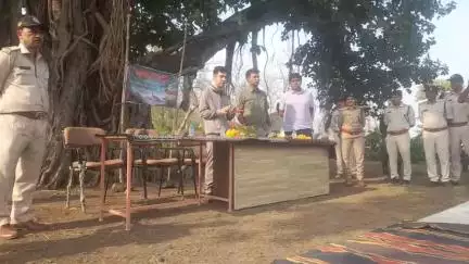 ग्राम मन्नूपुरा मैं साइकिल ट्रेक  का शुभारंभ हुआ जिसमें पुलिस अधीक्षक महोदय ...ग्यारसपुर जिला विदिशा मध्य प्रदेश