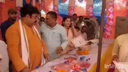 दातागंज: म्याऊं ब्लॉक परिसर में मनाई गई अहिल्याबाई होलकर की जन्म त्रिशताब्दी, पूर्व विधायक और ब्लॉक प्रमुख रहे मौजूद