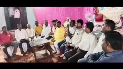 पांकी: पांकी विधायक कुशवाहा डॉक्टर शशी भूषण मेहता अपने विधानसभा क्षेत्र के कई वैवाहिक कार्यक्रमों में शामिल हुए