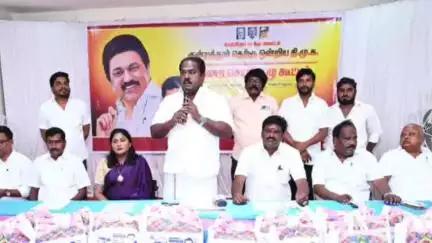 குன்றத்தூர்: படப்பையில் உள்ள தனியார் திருமண மண்டபத்தில் குன்றத்தூர் தெற்கு ஒன்றிய திமுக செயற்குழு கூட்டம் நடைபெற்றது