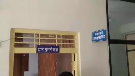 लटेरी: लटेरी के खेलनी में पुरानी रंजिश को लेकर 3 लोगों ने एक महिला के साथ की मारपीट, शिकायत के आधार पर मामला दर्ज