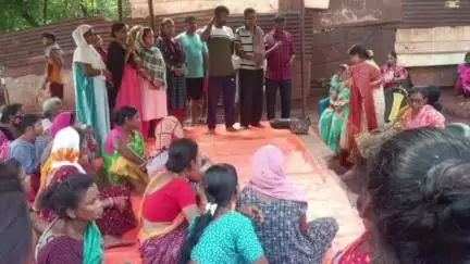 नोआमुंडी: गुवा जाटा हाटिंग गुवा पश्चिम पंचायत के वार्ड 11 में ग्राम सुरक्षा समिति का गठन व बैठक आयोजित