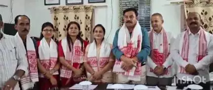 কমলপুৰ: বেজেৰা উন্নয়ন খণ্ড কাৰ্যালয়ত মন্ত্ৰী ৰঞ্জিত দাস,পৰ্যালোচনা সভা অনুষ্ঠিত, বিভিন্ন আঁচনি সম্পৰ্কে বুজ লয়