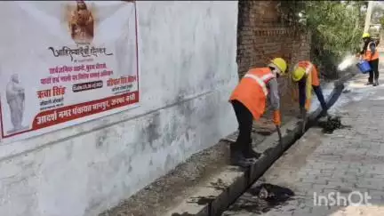 भानपुर: अहिल्याबाई होल्कर की त्रिशताब्दी पर भानपुर नगर पंचायत में ADM व अधिशासी अधिकारी के निर्देशन में विशेष सफाई अभियान