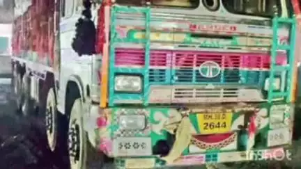 उमरखेड: शहरातील नाग चौकाजवळ गोवंशाची वाहतूक करणाऱ्या ट्रकवर उमरखेड पोलिसांची कारवाई