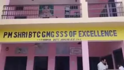 नूरपुर: नूरपुर शहर में बंदरों के आतंक से लोग परेशान, गर्ल्स स्कूल की छात्राओं का आना-जाना हुआ मुश्किल
