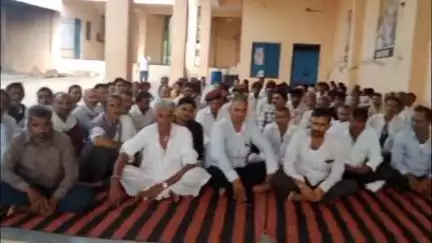 माण्डलगढ़: अफीम किसानों की त्रिवेणी में हुई बैठक, कहा- मुआवजा नहीं मिलने पर नहीं होगा डोडा निष्टीकरण