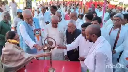 घैलाढ़: आदर्श कॉलेज घैलाढ जीवछपुर में भूपेंद्र नारायण मंडल की 50वीं पुण्यतिथि मनाई गई