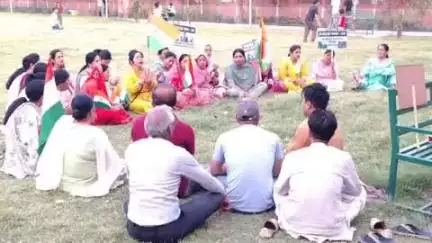 रायसिंहनगर: रायसिंहनगर में ऑपरेशन सिंदूर की सफलता के उपलक्ष में हनुमान चालीसा का सामूहिक पाठ किया गया आयोजन