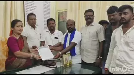 ಮಾಲೂರು: ಪುರಸಭೆಗೊಳಪಡುವ ಸರ್ಕಾರಿ ಸ್ವತ್ತು ಒತ್ತುವರಿ ಮಾಡಿರುವವರ ವಿರುದ್ಧ ಕಾನೂನು ಕ್ರಮಕ್ಕೆ ಪಟ್ಟಣದಲ್ಲಿ ದಲಿತ ಸಿಂಹಾ ಸೇನೆ ಸಂಘಟನೆ ಒತ್ತಾಯ