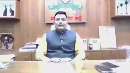 ಹೊಸಪೇಟೆ: ಮೂರು ಹಂತಗಳಲ್ಲಿ ಪರಿಶಿಷ್ಟ ಜಾತಿಯ ಸಮಗ್ರ ಸಮೀಕ್ಷೆ ಕಾರ್ಯಾವಧಿ ವಿಸ್ತರಣೆ: ನಗರದಲ್ಲಿ ಜಿಲ್ಲಾಧಿಕಾರಿ ದಿವಾಕರ್