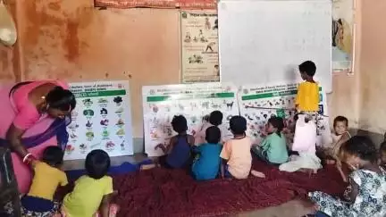 आंगनबाड़ी केंद्र  लवागढा पोचरा #लातेहार