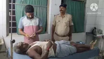 पकरीबरावां: पकरीबरावां के अमरपुर गांव में मामूली विवाद को लेकर दो पक्षों में मारपीट, एक पक्ष ने चाकू से किया हमला