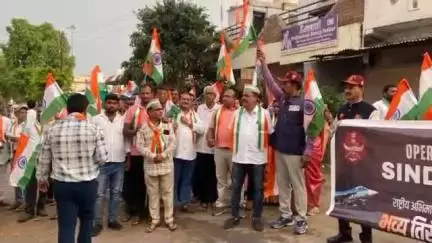 नरखेड: ऑपरेशन सिंदूर अंतर्गत  भारसिंगी येथे काढण्यात आली भव्य तिरंगा रॅली