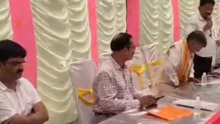 रुदौली: विधायक रामचंद्र यादव ने मवई ब्लॉक क्षेत्र के तीन गांवों में कृषि तकनीक और योजनाओं की दी जानकारी