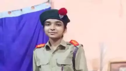 गोमिया: स्कूल की तरफ से कैंप में भाग लेने गई पिट्स मॉर्डन हाईस्कूल गोमिया की 14 वर्षीय छात्रा की अचानक तबीयत बिगड़ने के बाद मौत