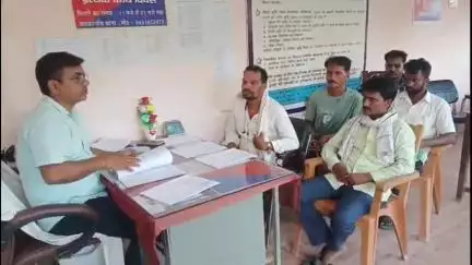 उचकागांव: उचकागांव में बिना सूचना कार्यक्रम करने पर आर्केस्ट्रा संचालकों के विरुद्ध होगी कार्रवाई