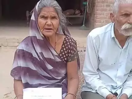 Omkar Singh Sab Logon se nivedan hai yah video Khoob viral Kari Jaaye aur Har Adhikari ke pass Jaani chahie Garib log Ha