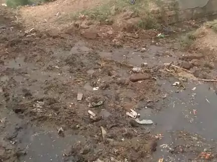 jashma bahut din ho gaye Safai nahin Hui
