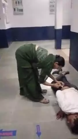 gonour ke hospital me ho reha asa kam aap hi deko