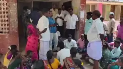 பண்ருட்டி: மனைப்பட்டா வழங்கக்கோரி பண்ருட்டி வட்டாட்சியர் அலுவலகத்தை கிராம மக்கள் முற்றுகையிட்டு போராட்டம் நடத்தியதால் பரபரப்பு