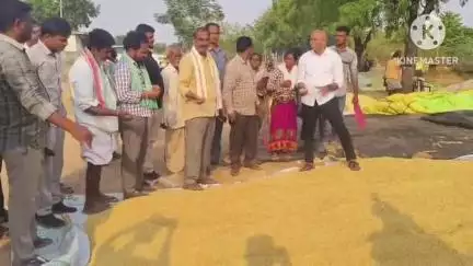 అడవిదేవులపల్లి: రైతులు పండించిన ప్రతి ధాన్యపు గింజలు రాష్ట్ర ప్రభుత్వమే కొనుగోలు చేస్తుంది: ఎమ్మెల్సీ శంకర్ నాయక్