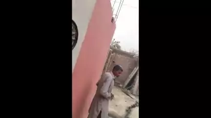 भोजपुर के लालूवला मेनाली साफ करने को लेकर दो पक्ष में जमकर हुआ पथराव, कई लोग घायल,


एंकर:-मुरादाबाद के थाना भोजपुर क्षे