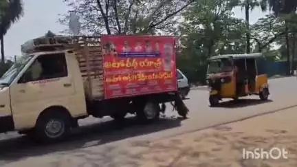 శంకరపట్నం: మండల కేంద్రంలో రాష్ట్ర వ్యాప్త ఆటో రథయాత్ర, ఆటో డ్రైవర్లకు కాంగ్రెస్ ప్రభుత్వం ఇచ్చిన హామీలను వెంటనే అమలు చేయాలని డిమాండ్‌
