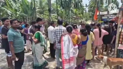 মৰঙী: পাতকটিয়া গাঁৱত ভোট দিবলৈ আহি ভয়ংকৰ পথ দুৰ্ঘটনাত মৃত্যু  এগৰাকী মহিলাৰ, দুজন বাইক আৰোহী যুৱকক আটক আৰক্ষীৰ
