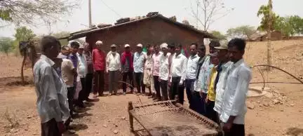 गलियाकोट: डूंगर गांव में आदिवासी समाज की बैठक हुई आयोजित, समाज सुधार के लिए अहम निर्णय लिए गए
