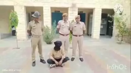 खींवसर: नागौर: सुपारी लेकर फर्नीचर व्यापारी के साथ गंभीर मारपीट के मामले में खींवसर पुलिस ने बापर्दा आरोपी को किया गिरफ्तार