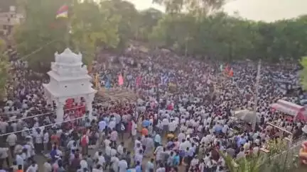 ಕೊಟ್ಟೂರು: ಉಜ್ಜಯಿನಿ ಗ್ರಾಮದಲ್ಲಿ ವಿಜೃಂಭಣೆಯಿಂದ ಜರುಗಿದ ಶ್ರೀ ಮರುಳಸಿದ್ದೇಶ್ವರ ಸ್ವಾಮಿಯ ರಥೋತ್ಸವ