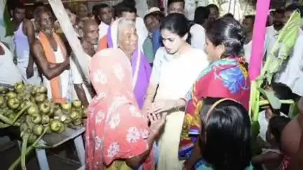 ବ୍ରହ୍ମଗିରି: ତିଛଣ ଗ୍ରାମରେ ଆୟୋଜିତ ଅଷ୍ଟପ୍ରହରୀ ନାମ ଯଜ୍ଞରେ ଯୋଗଦେଲେ ବିଧାୟିକା