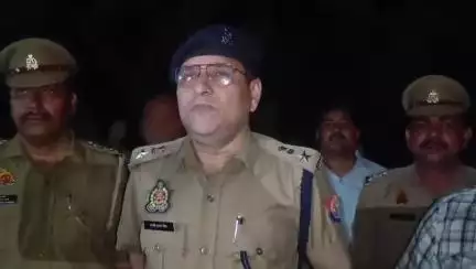 शामली:-वेस्ट बंगाल की महिला के साथ गैंगरेप,हरिद्वार से महिला को बहलाकर लाया था एक आरोपी।
#news #uppolice #shamli