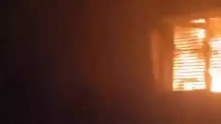 कंधार: शिरढोण येथे एसबीआय बँकेला लागली आग, बँकेतील साहित्य जळून जळून खाक, व्हिडिओ व्हायरल