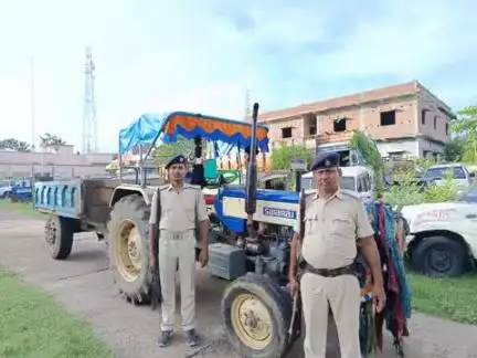 दिनांक 30.05.2025 को बौंसी थाना अंतर्गत 01  अवैध बालू लदा ट्रैक्टर जप्त किया गया तथा अग्रिम कार्रवाई की जा रही है ।