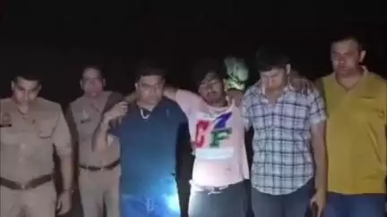 देवबंद: देवबंद थाना पुलिस की लुटेरों से हुई मुठभेड़, एक शातिर लुटेरा पुलिस की गोली लगने से हुआ घायल