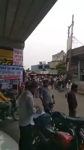 झिंझाना गाड़ी वाले  बहुत अच्छा लगा तिरंगा रैली निकाल कर देखते हुए बहुत अच्छा लगता है