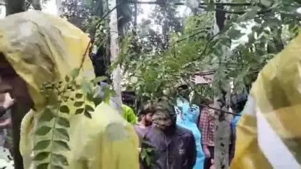 ಮೊಂಟೆಪದವು ಬಳಿಯ ಕೋಡಿಯಲ್ಲಿ ಗುಡ್ಡ ಕುಸಿದು ಮನೆ ಮೇಲೆ ಬಿದ್ದು ಮಹಿಳೆ ಸಾವು
