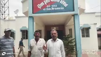 દિયોદર: જસાલી ગામના ખેડૂતો આગેવાન સીએમને  રજૂઆત કરવા જતા  પહેલા ડીસા પોલીસે કરી અટકાયત.