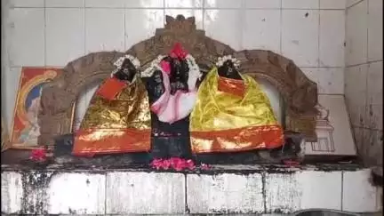 வேதாரண்யம்: கட்சுவான் முனீஸ்வரர் ஆலய கும்பாபிஷேகத்தை முன்னிட்டு யாகசாலைக்கு பந்தக்கால் முகூர்த்தம்